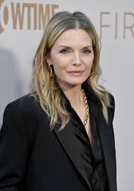 How old is Michelle Pfeiffer, what movies has the Catwoman star ...